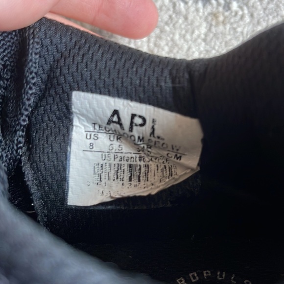 Women’s APL “techloom” sneaker - Picture 7 of 9